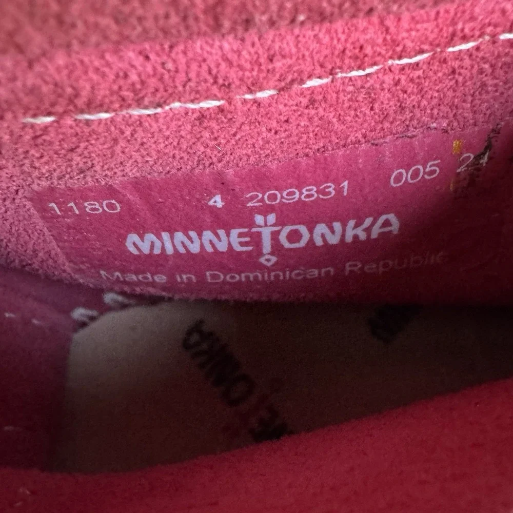 Size 4c - Minnetonka  Leather Moccasins Baby/toddler‎ Pink #1180